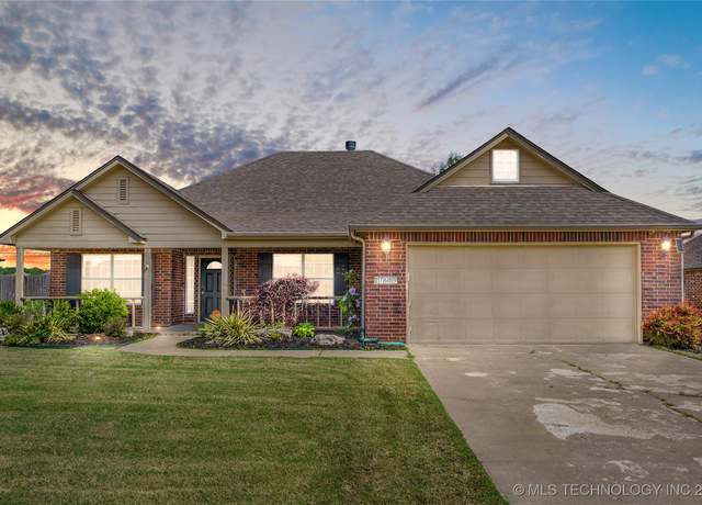 Property at 27689 E 112th St S, Coweta, OK 74429, 3 beds, 2 baths