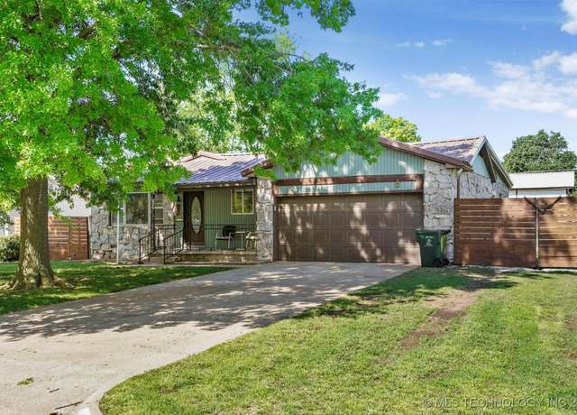 Property at 4604 Maple Dr, Sand Springs, OK 74063, 3 beds, 1.5 baths