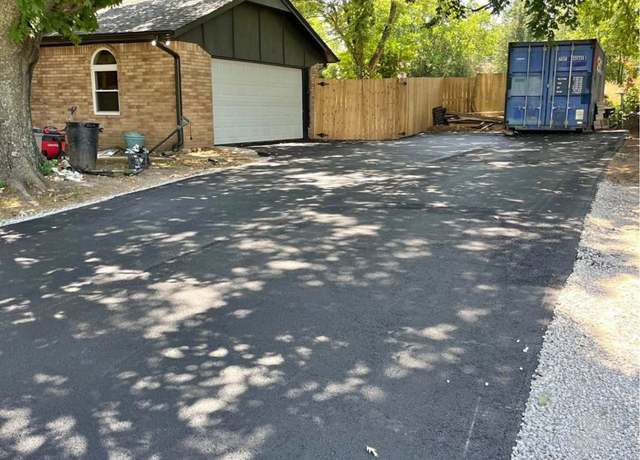 Property at 23422 E 79th St S, Broken Arrow, OK 74014, 3 beds, 2 baths