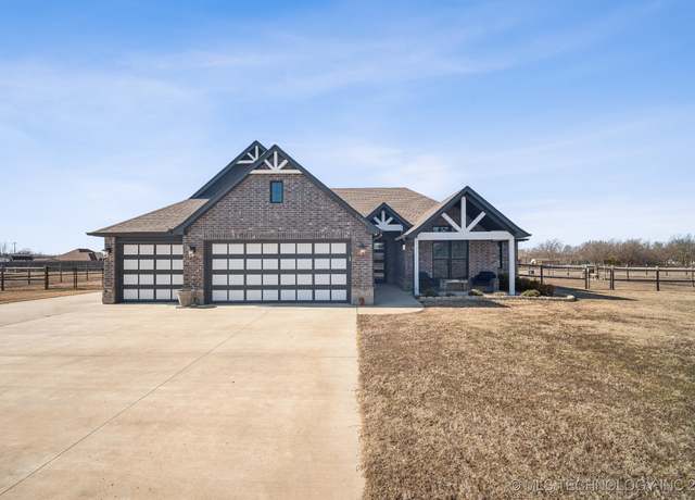 Property at 12862 N 39th EastPlace, Skiatook, OK 74070, 3 beds, 2.5 baths