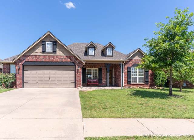 Property at 12901 N 124th EastPlace, Collinsville, OK 74021, 4 beds, 2 baths