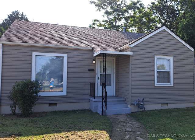 Property at 301 S College Ave, Tulsa, OK 74104, 2 beds, 1 bath