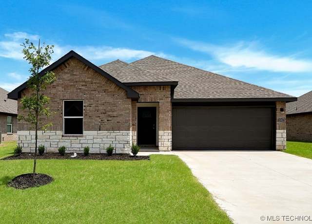 Property at 15617 S 74th EastAvenue, Bixby, OK 74008, 4 beds, 2 baths