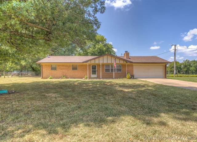 Property at 5373 N 433 Rd, Adair, OK 74330, 4 beds, 2.5 baths