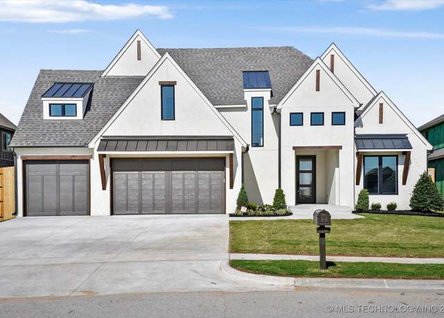 Property at 4130 S 166th East Ave, Tulsa, OK 74134, 4 beds, 3.5 baths