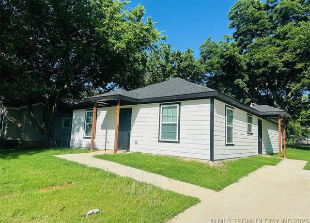 Property at 423 S 10th Ave, Durant, OK 74701, 3 beds, 2 baths