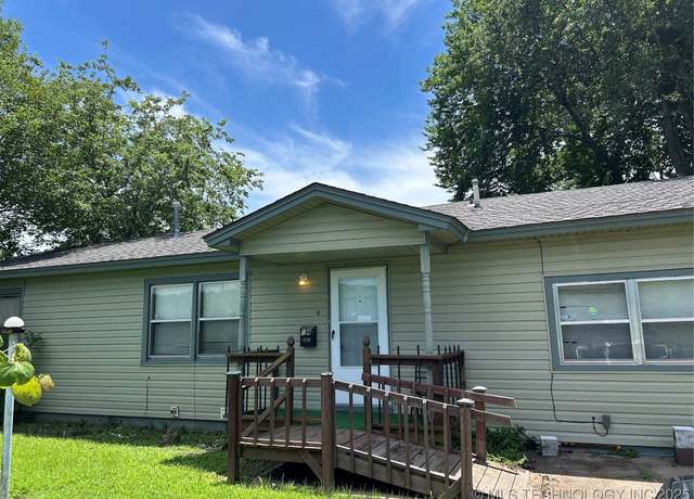 Property at 14 E 63rd St, Tulsa, OK 74126, 3 beds, 1 bath
