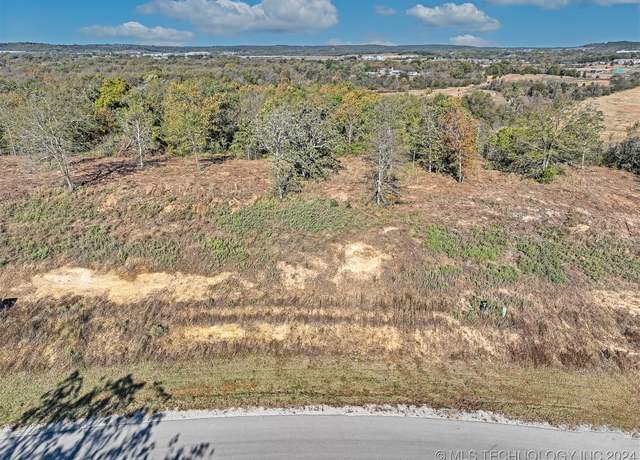 Property at 2610 Hickory Ridge Dr, Sapulpa, OK 74066