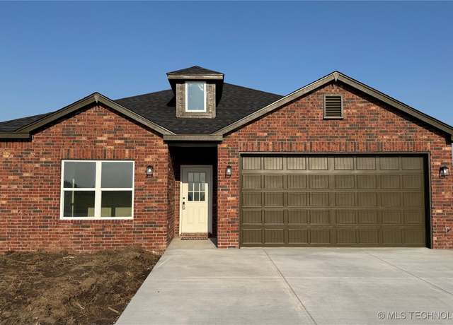 Property at 14255 S 4150 Rd, Claremore, OK 74017, 4 beds, 2.5 baths