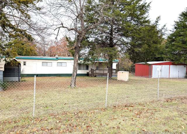 Property at 12 N Happy St, Eufaula, OK 74432, 2 beds, 1 bath
