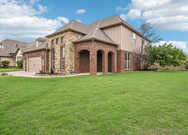 Property at 18723 E 43rd St, Tulsa, OK 74134, 5 beds, 3.5 baths