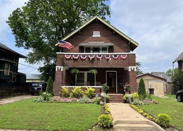 Property at 111 N 16th St, Muskogee, OK 74401, 3 beds, 1.5 baths