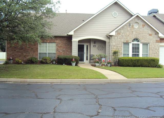 Property at 8303 E 77th Pl, Tulsa, OK 74133, 3 beds, 2 baths