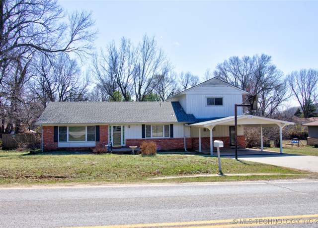 Property at 6508 W Cameron St, Sand Springs, OK 74127, 5 beds, 3 baths