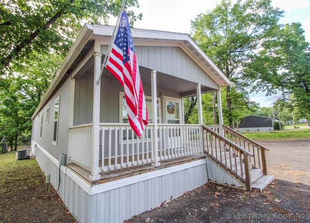 Property at 429590 E 1149 Rd, Porum, OK 74455, 2 beds, 2 baths
