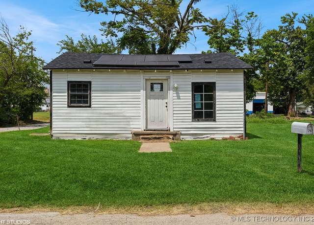 Property at 202 E Florida St, Durant, OK 74701, 1 bed, 1 bath