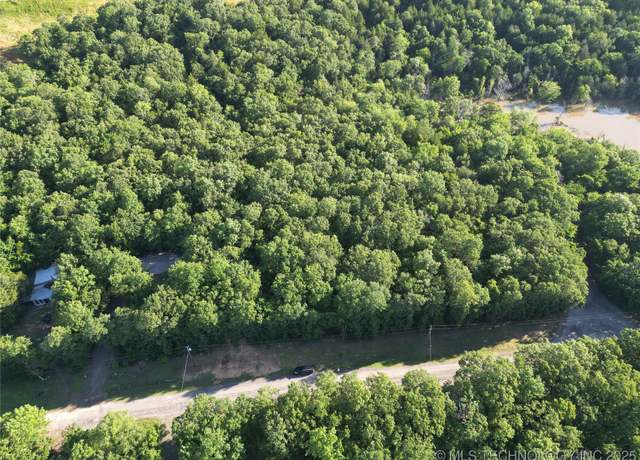 Property at 38 London Dock Ln, Canadian, OK 74425