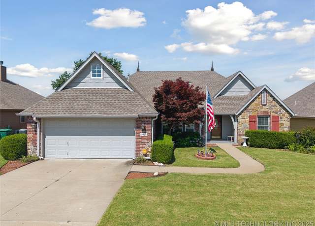 Property at 5422 Redbud Dr, Sand Springs, OK 74063, 3 beds, 2 baths