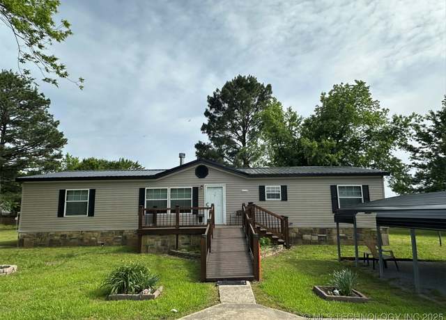 Property at 400 N Boggy Creek Rd, Red Oak, OK 74563, 3 beds, 2 baths