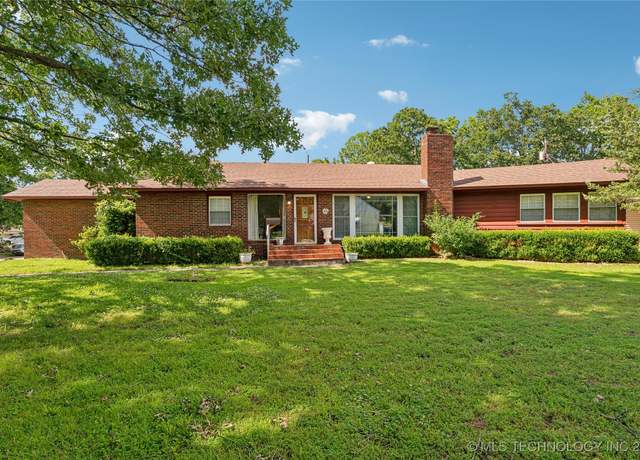 Property at 1401 E South Ave, Mcalester, OK 74501, 3 beds, 2 baths