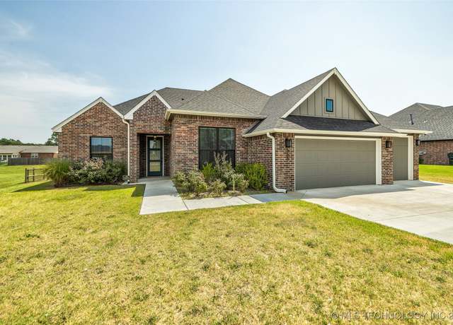 Property at 709 N 24th St, Collinsville, OK 74021, 4 beds, 3 baths