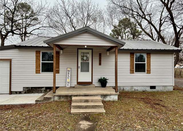 Property at 5108 Denison St, Muskogee, OK 74401, 3 beds, 1.5 baths