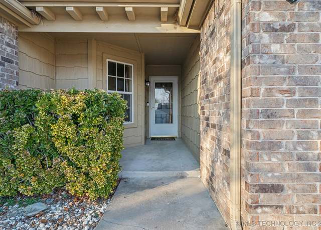 Property at 3218 Debbie Ln, Bartlesville, OK 74006, 4 beds, 2 baths