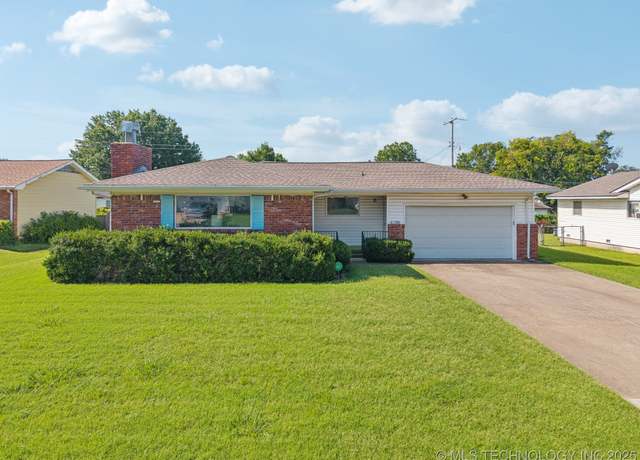 Property at 6752 E 28th St, Tulsa, OK 74129, 3 beds, 1.5 baths
