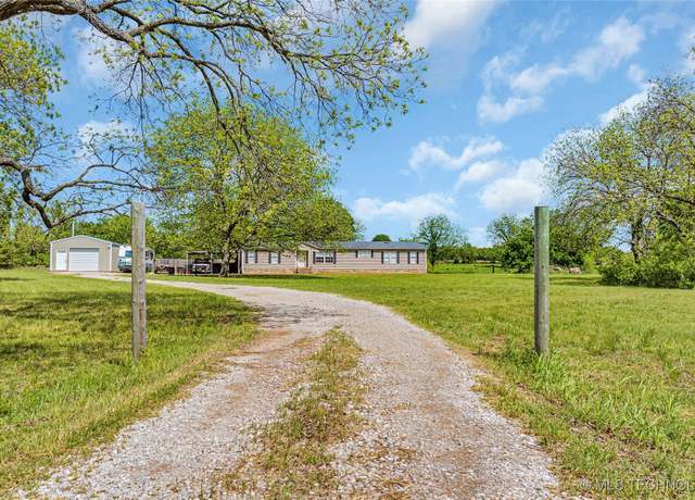 Property at 23779 N County Road 3310 Rd, Wynnewood, OK 73098, 5 beds, 2 baths