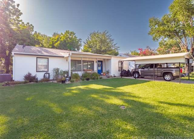 Property at 617 S 12th St, Mcalester, OK 74501, 3 beds, 2 baths