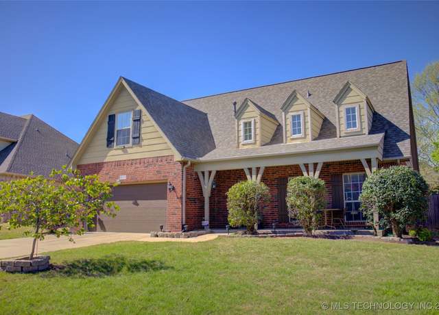 Property at 8839 E 77th Pl, Tulsa, OK 74133, 5 beds, 2.5 baths