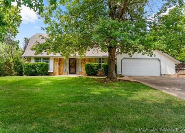 Property at 5923 E 48th St, Tulsa, OK 74135, 4 beds, 3 baths