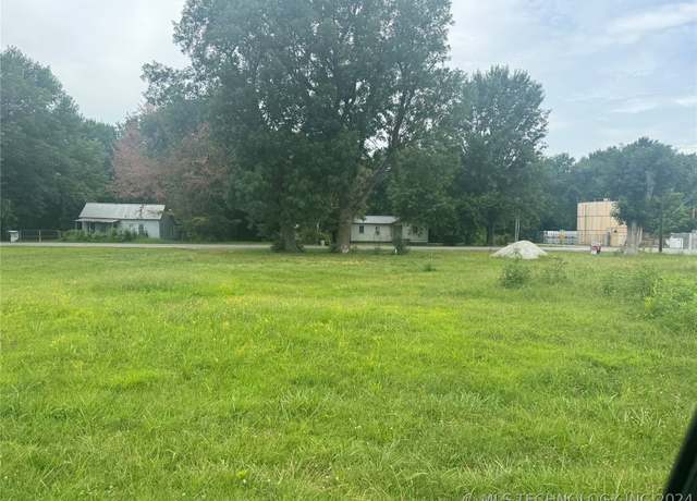 Property at 6 Cherry St, Westville, OK 74965