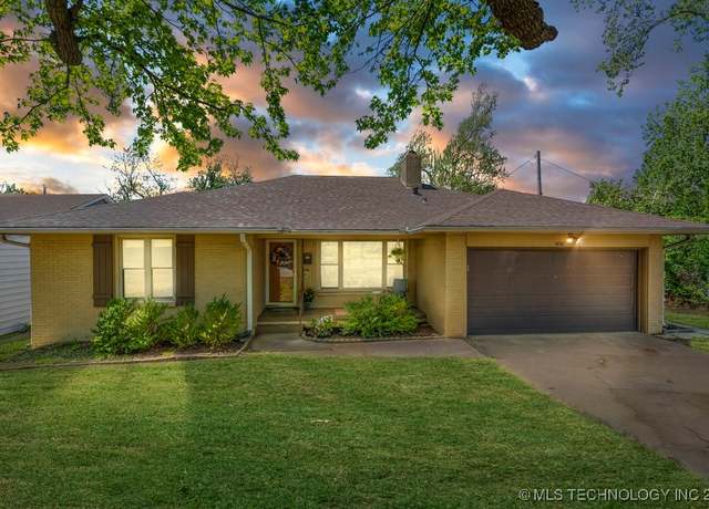Property at 2418 S Louisville Ave, Tulsa, OK 74114, 3 beds, 2 baths