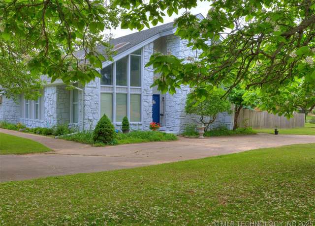 Property at 10506 S Sandusky St, Tulsa, OK 74137, 4 beds, 2.5 baths