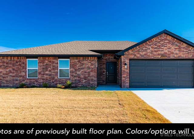 Property at 1441 E 149th Pl S, Glenpool, OK 74033, 3 beds, 2 baths
