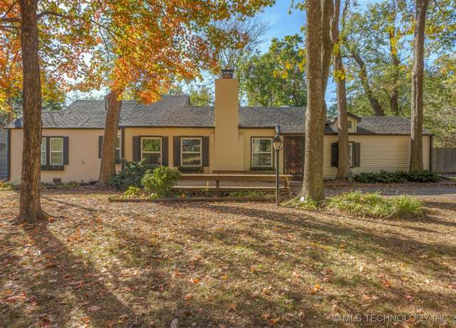 Property at 3004 E 49th St, Tulsa, OK 74105, 3 beds, 2 baths