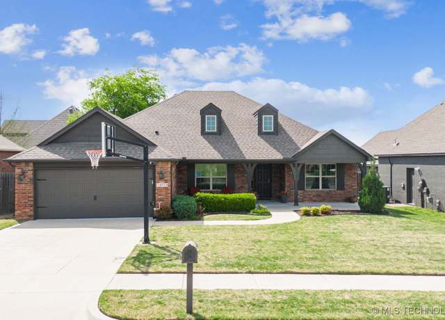 Property at 14554 Urbana Ct, Bixby, OK 74008, 3 beds, 2 baths