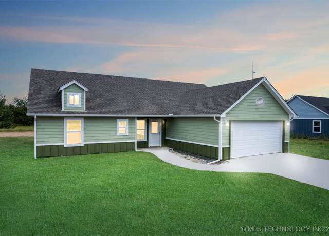 Property at 1042 N 4345, Pryor, OK 74361, 3 beds, 2 baths