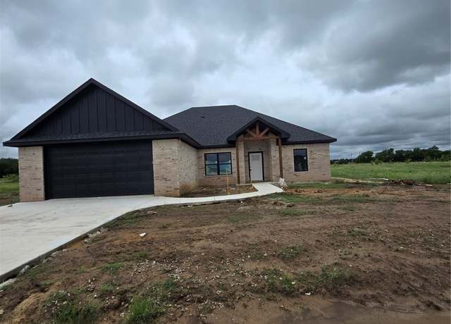 Property at 139 Grace Ln, Calera, OK 74730, 4 beds, 2 baths