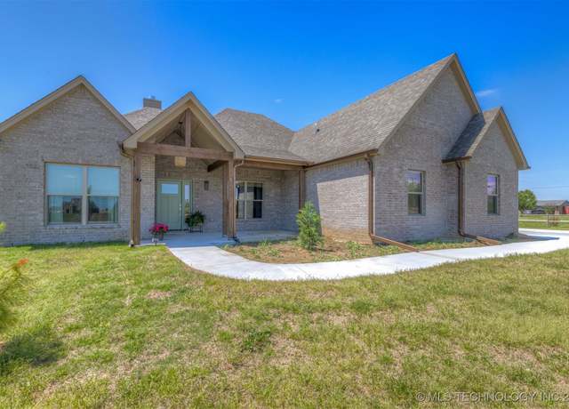 Property at 18576 N Jamestown Ave, Skiatook, OK 74070, 3 beds, 2 baths