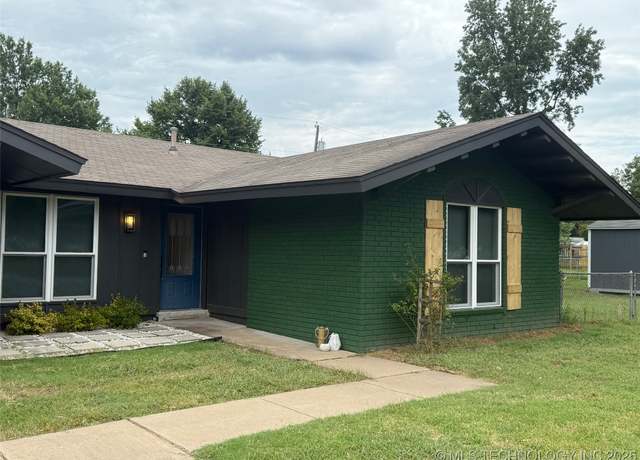 Property at 12811 S 124th EastAvenue, Broken Arrow, OK 74011, 3 beds, 2 baths