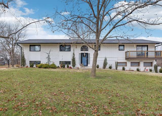 Property at 8700 S Union Ave, Tulsa, OK 74132, 5 beds, 3 baths