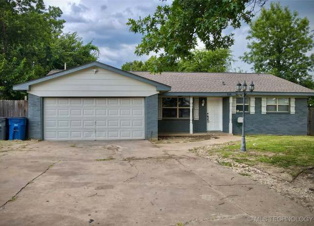 Property at 11311 E 15th Pl, Tulsa, OK 74128, 3 beds, 1.5 baths