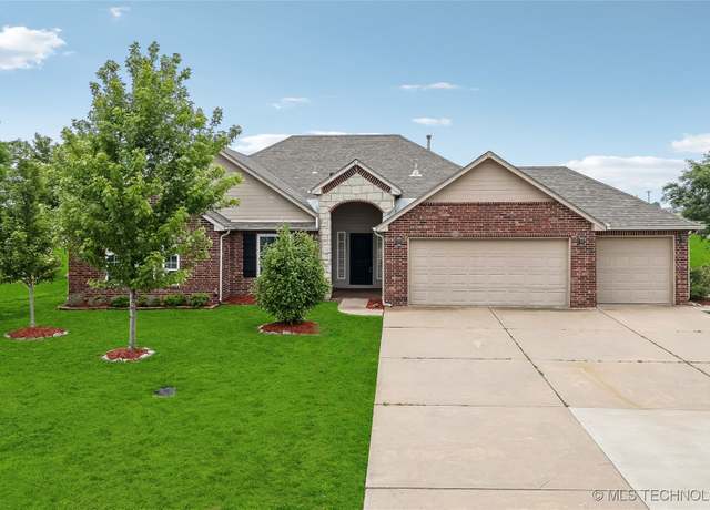 Property at 14495 N 66th EastAvenue, Collinsville, OK 74021, 4 beds, 2 baths