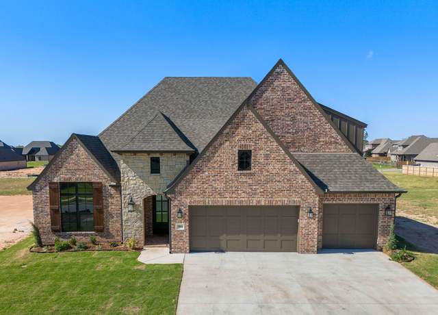 Property at 3904 S Dogwood Blvd, Broken Arrow, OK 74012, 4 beds, 3.5 baths