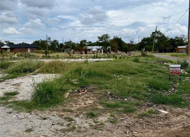 Property at 1901 E 3 St, Sulphur, OK 73086