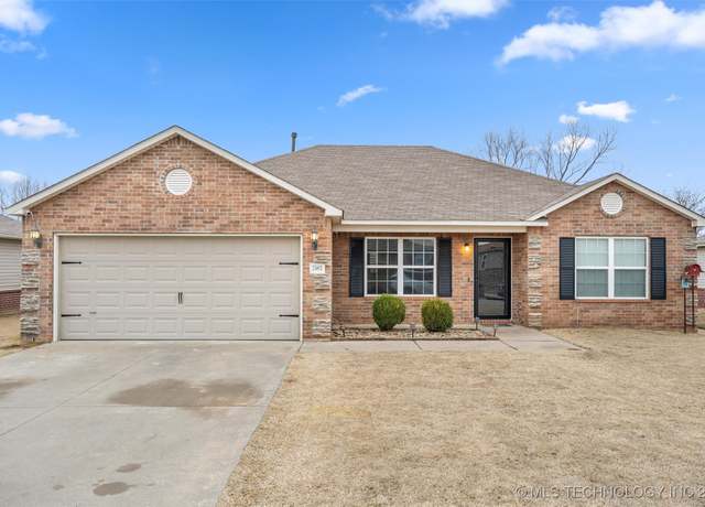 Property at 23052 S Jewell Dr, Claremore, OK 74019, 3 beds, 2 baths