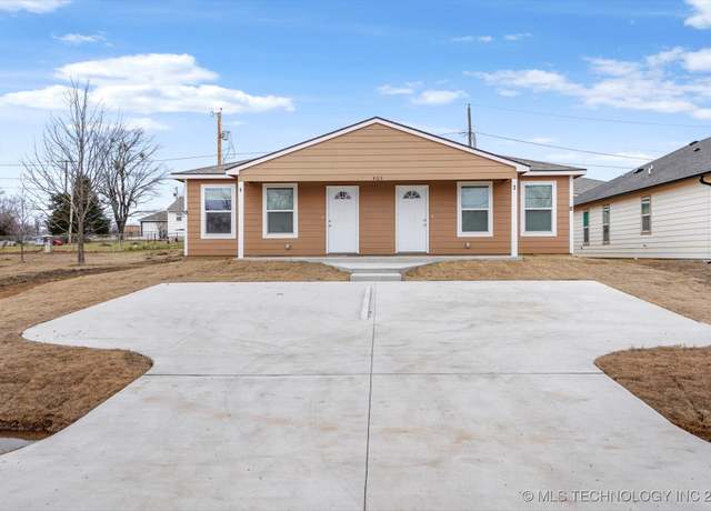 Property at 4115 W 57th St S, Tulsa, OK 74107, 3 beds, 2 baths