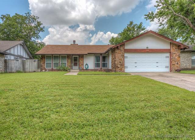 Property at 2446 S 140th EastAvenue, Tulsa, OK 74134, 3 beds, 2 baths